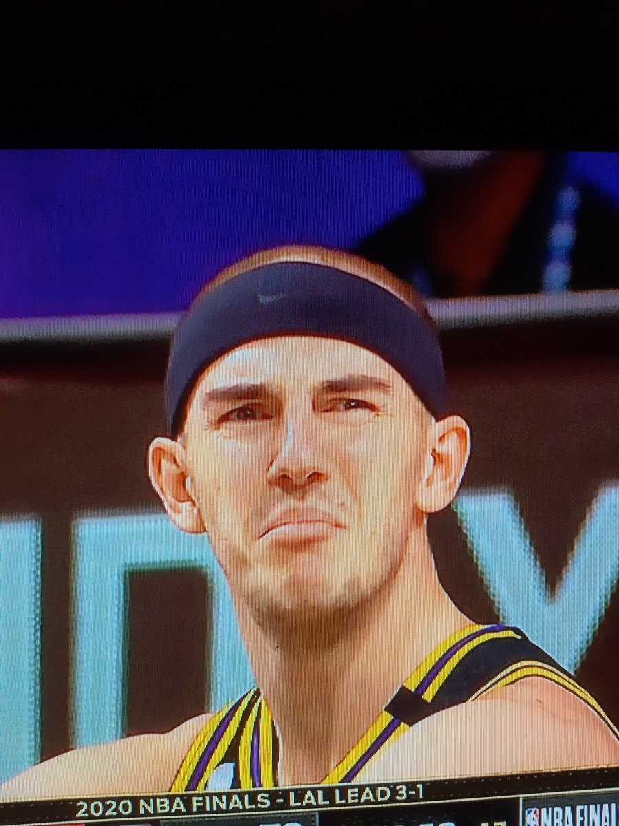 DavinHunt23's tweet photo. @jeffdunham Walter earning a nice living while in the @NBA bubble. https://t.co/ElJoc5bCcr