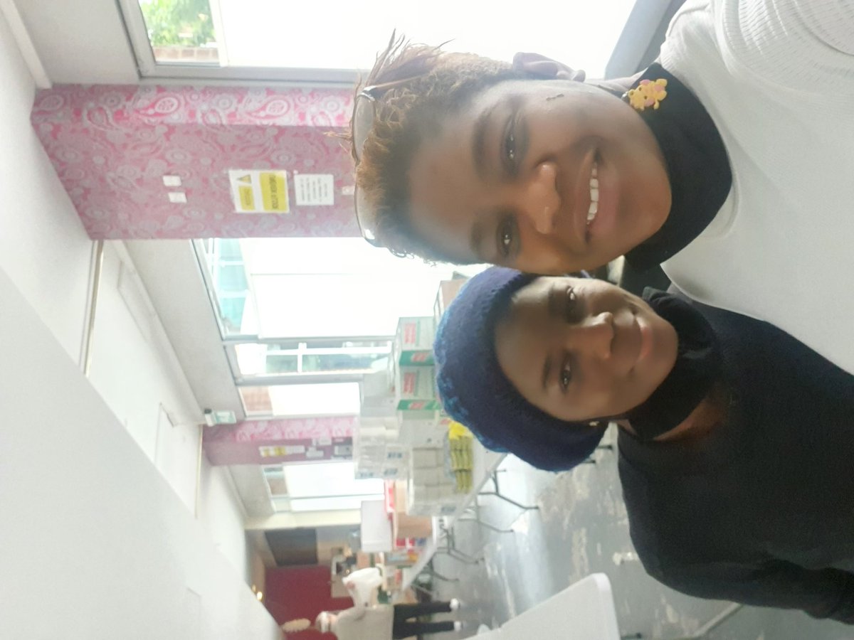 NicoleMo30's tweet photo. Today was another lovely day of volunteering, well done 👏 @NicoleMo30 @OnomeJEric1 @NewhamLondon @activeNewham @aNVolunteers @HabsRahman1980 @Kolsuma84 Stratford Community Hub, Teamwork. https://t.co/OmSLQoZu4s