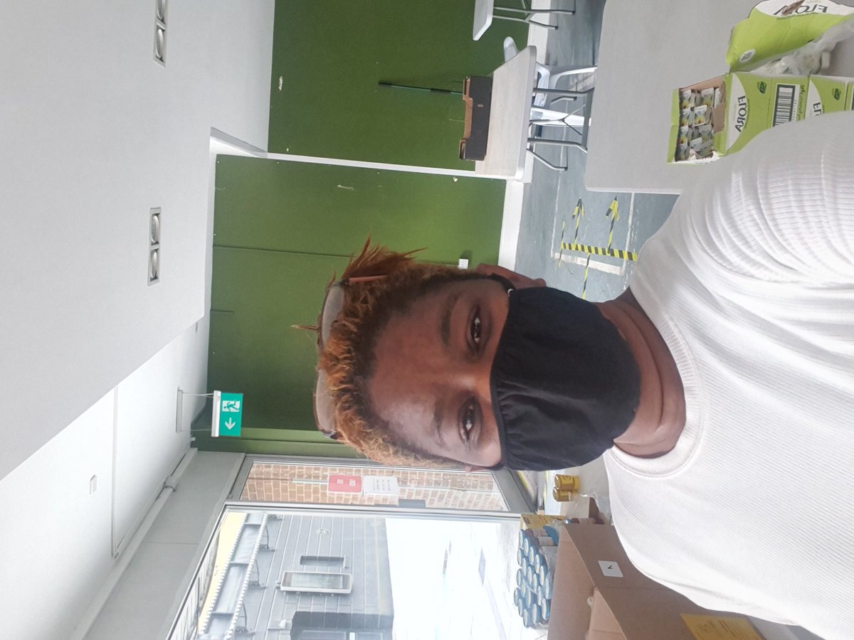 NicoleMo30's tweet photo. Today was another lovely day of volunteering, well done 👏 @NicoleMo30 @OnomeJEric1 @NewhamLondon @activeNewham @aNVolunteers @HabsRahman1980 @Kolsuma84 Stratford Community Hub, Teamwork. https://t.co/OmSLQoZu4s