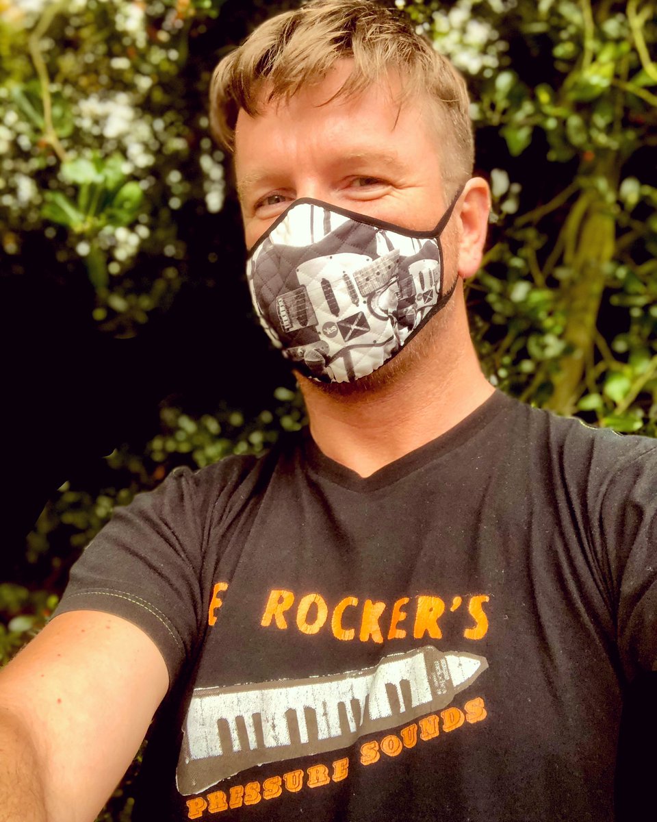 __stal__'s tweet photo. Yep, best mask decision I’ve ever made @mogwaiband @plasmatron #bandcamp #mogwaiband #2018 #mogwai #livemusic #supportartists And my 16yr old T shirt I got from a quality record shop in Soho @pressuresounds - best dub vinyl you can get from there! #dubmix #dubsamples #buyvinyl https://t.co/uNjZPCZvoA