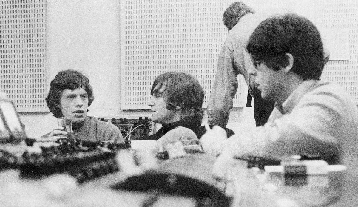 Mick Jagger, John Lennon, Paul McCartney and George Martin in the background, 1965 ✌️ #JohnLennon #LENNON80