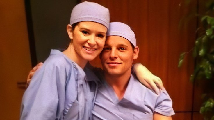 memesgreys's tweet photo. estos dos no merecían los finales que les dieron 😭💘🥺 https://t.co/r7gRirvMNy