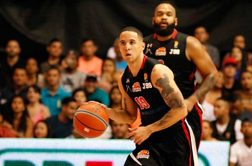 GuarosLara's tweet photo. ATENCIÓN - Guaros NO participará en la Superliga de Baloncesto en Venezuela https://t.co/8VWOM9GVRJ https://t.co/mz9JrnzrGP
