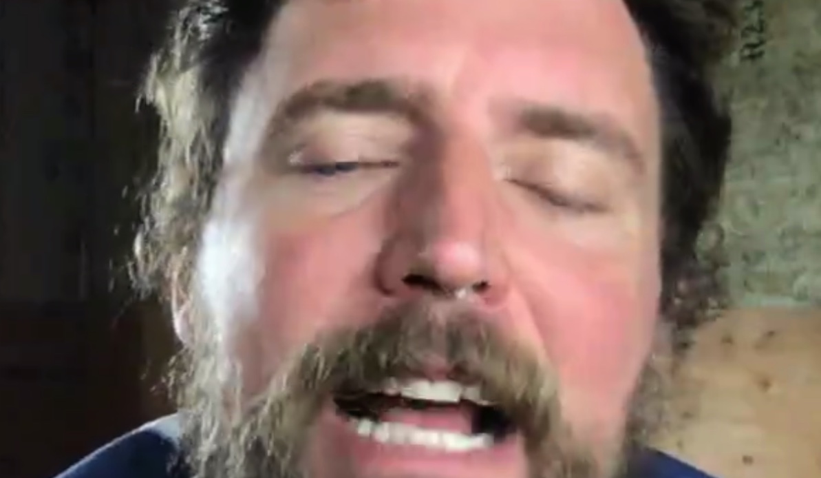 MilkerNation's tweet photo. What's in Owen Benjamin's nostril? #beartaria #greatbeartrail 

https://t.co/oN11NkcNub https://t.co/BzkHOih2db