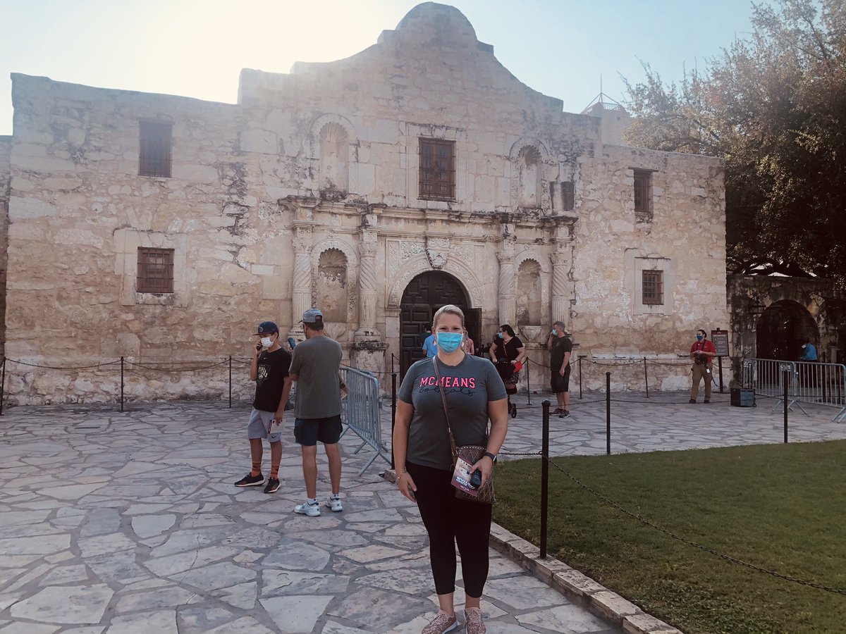 What does this @mc_mcmeans Texas History teacher do on a beautiful Saturday morning? Visit the Alamo! I’m geeking out over the live presentation of the timeline of the Texas Revolution! #texashistory #thealamo #TexasRevolution #professionaldevelopment #katyisd #teacherlife