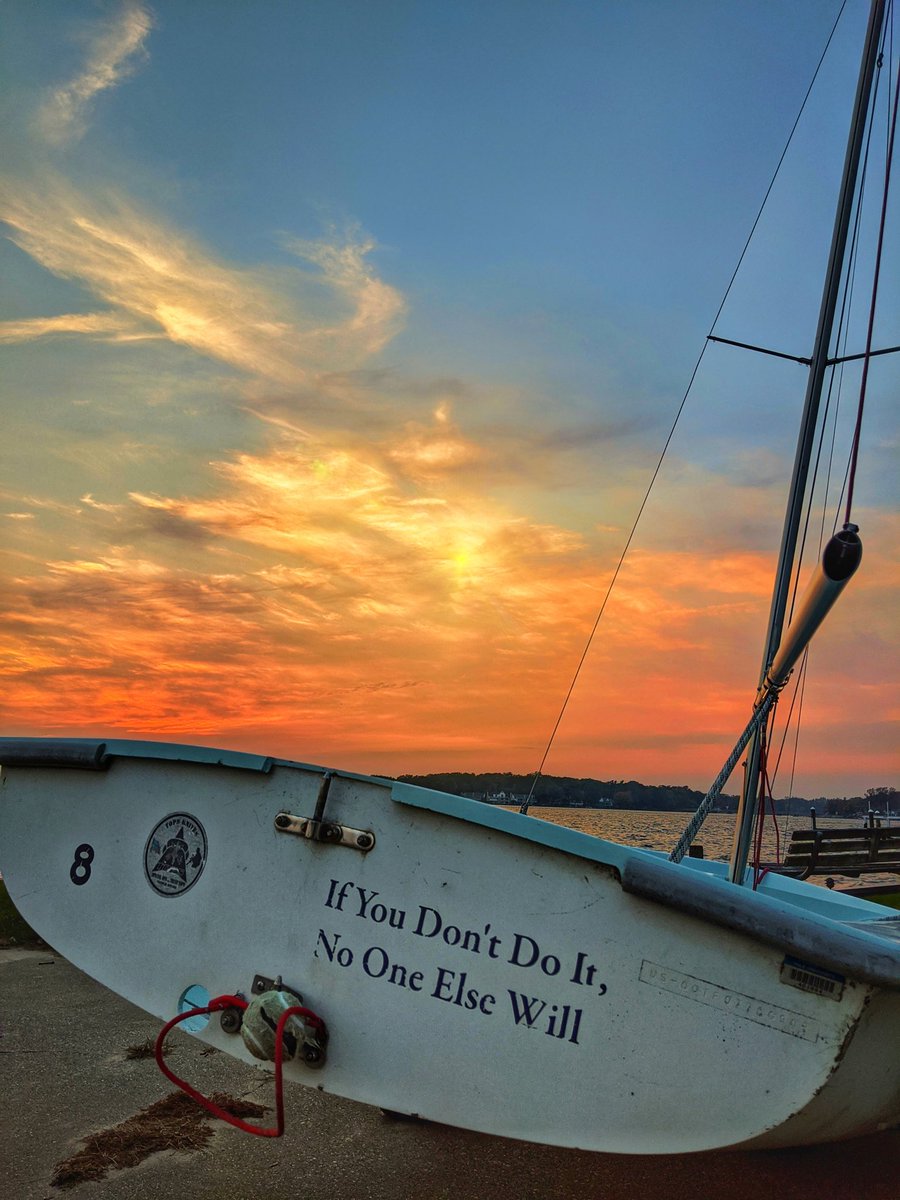 amym0711's tweet photo. A boat and a quote. @TheTweetOfGod @VisitGrandHaven #mustbemichigan
#michiganoverboard
#puremichigan
#thegreatlakesstate #only_in_michigan #michiganders #michigrammers #puremidwest #boatsofinstagram #boatyard #nautical_images #total_boat #midwest #hey_ihadtosnapthat #VOTE https://t.co/NpNK8saanH