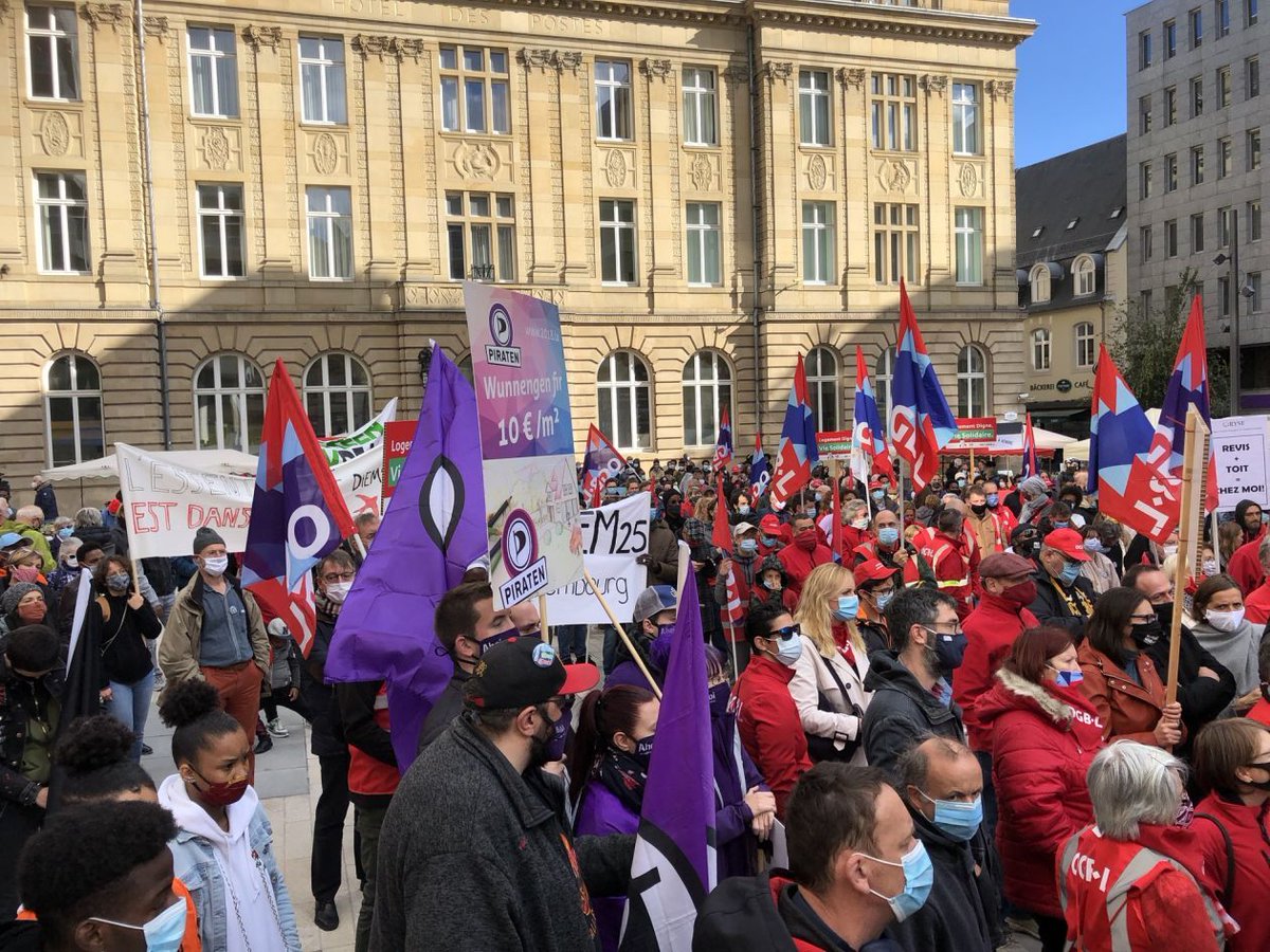 Piraten an Aktioun 💪

#wearepirates
#piraten 

Maniff fir Recht op Logement
Wunnengskris zu Lëtzebuerg mécht rosen

Déi ganz Classe moyenne wier a Gefor, esou de Jean-Michel Campanella, President vun der ASBL Mieterschutz op der Demo e Samschdeg.

rtl.lu/news/national/…