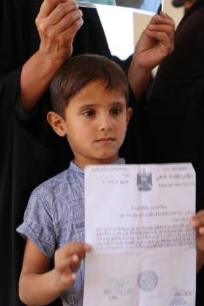 umulqurarelief's tweet image. منظمة أم القرى تقدم المنح المالية إلى (250) عائلة من ذوي #المفقودين والمغيبين من أهالي ناحية الصقلاوية منطقة (البو عكاش) شمال غرب #الفلوجة #إغاثة #العراق