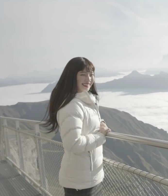 ถ้าไทยมีเทพสามฤดู เกาหลีก็จะมี...

' จอย 4 ฤดู' 

😆😆 (Cr. joypics)