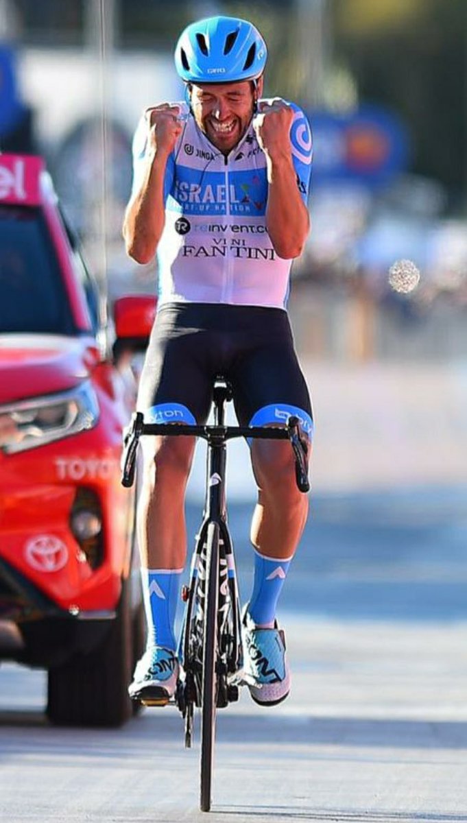 rorysutherland1's tweet photo. So @alexdowsett wins the stage in @giroditalia today. Little do people know that when I broke my leg he held my hand for 4 hours in a ambulance and hospital bed while I screamed and went into shock. Proud of you mate.  @YallaIsraelSUN https://t.co/q0uHSEFuWM