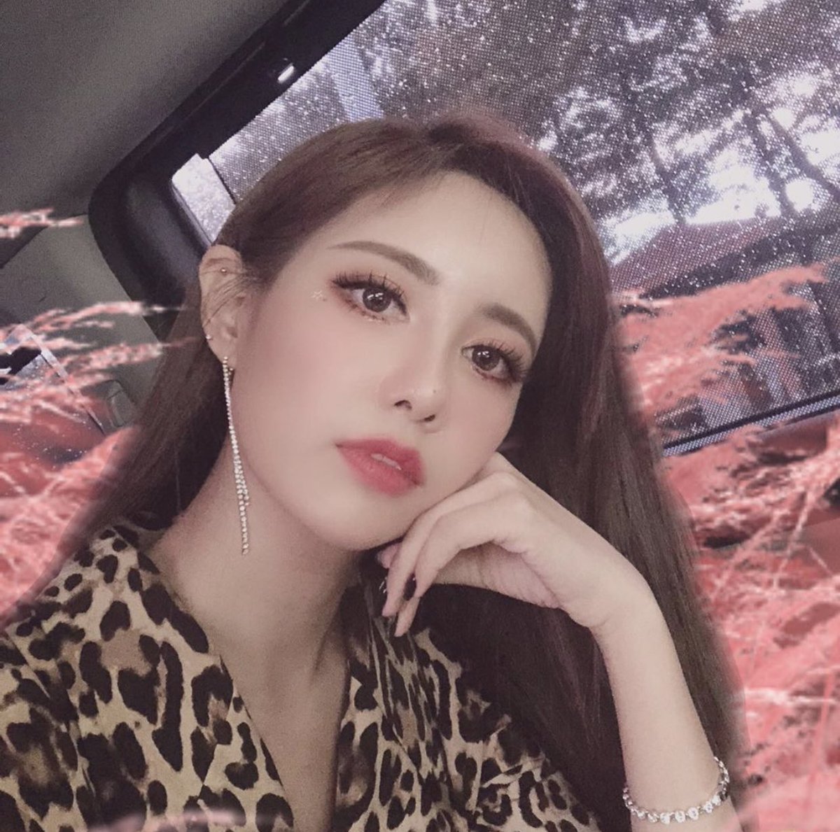 girlgroupspics's tweet photo. t-ara ; qri https://t.co/XuVRUcqqtH