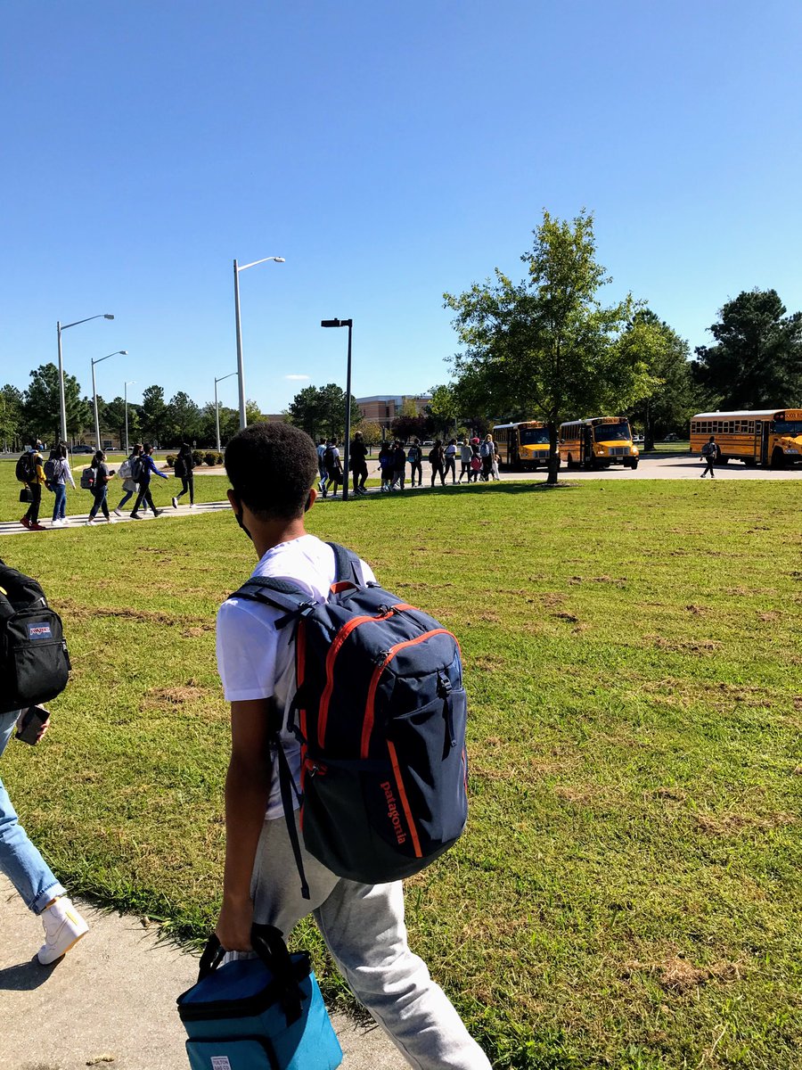 Landstown HS Library (@landstownhslib) on Twitter photo Landstown freshmen eagles enjoy their first day of high school F2F! Yay! We loved seeing you today! <a href="/vbschools/">VBSchools</a> <a href="/LandstownEagles/">Landstown HS</a> <a href="/STEMAcademyLHS/">Gov STEM Academy Landstown High School</a> <a href="/ltownsca/">Landstown SCA</a> @msgishlhs <a href="/cherylaskew/">Cheryl Askew</a> #landstown #freshmen #vbcps @vblms Landstown freshmen eagles enjoy their first day of high school F2F! Yay! We loved seeing you today! <a href="/vbschools/">VBSchools</a> <a href="/LandstownEagles/">Landstown HS</a> <a href="/STEMAcademyLHS/">Gov STEM Academy Landstown High School</a> <a href="/ltownsca/">Landstown SCA</a> @msgishlhs <a href="/cherylaskew/">Cheryl Askew</a> #landstown #freshmen #vbcps @vblms