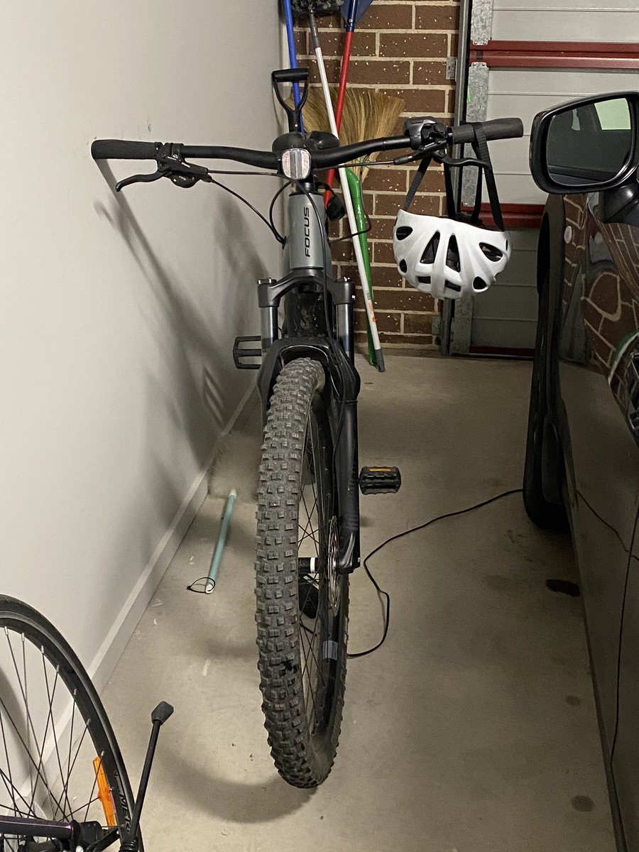 BrookePatman's tweet photo. @markhoppus The Focus jam’s are great. I ride around town all the time. https://t.co/q5vh2OjRMO
