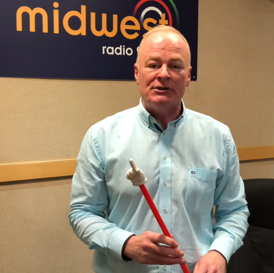 MayoFireService's tweet photo. Today is day 4 of Fire Safety Week 2020. Tommy Marren from @radiomidwest demonstrates how to check a smoke alarm. Click Link👇
https://t.co/dRsM16YNb8
If you don't have a fancy fire alarm checker like Tommy, the handle of a broom is just as effective.
#FSW20 #MayoFireService🚒 https://t.co/OgUf27tY8c