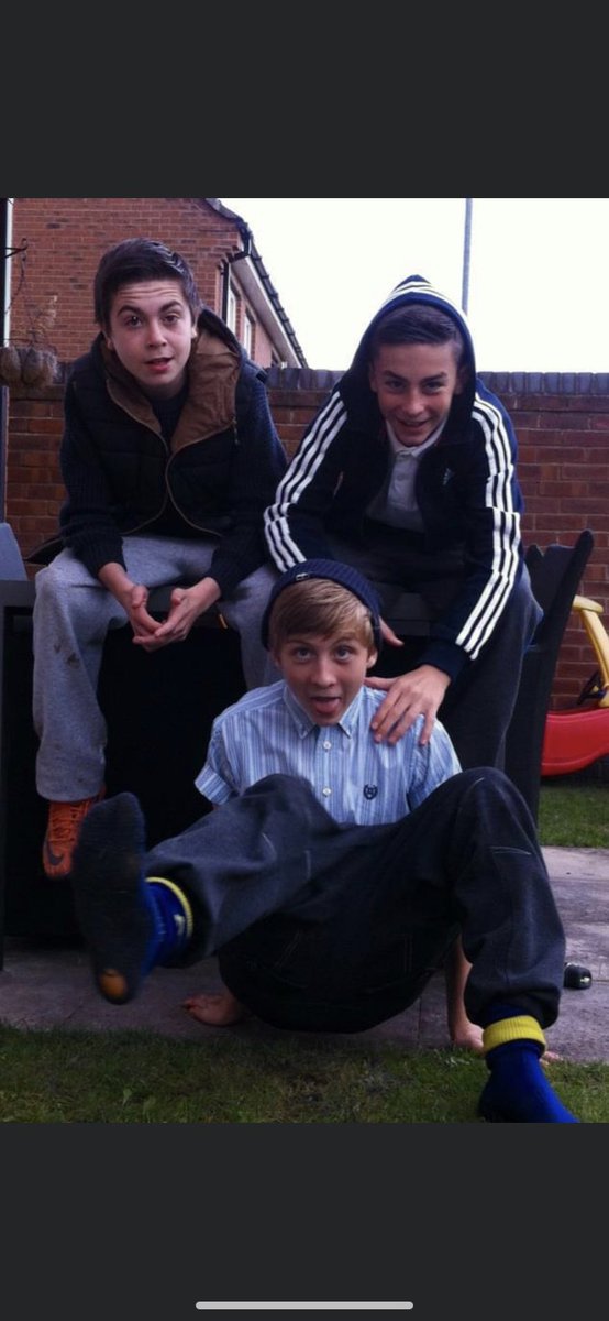 FCSANKEY's tweet image. Few of the lads before lockdown just having fun! #yoooooo #TuckYourSocksIn #3Amigos #LetsPlayCurby