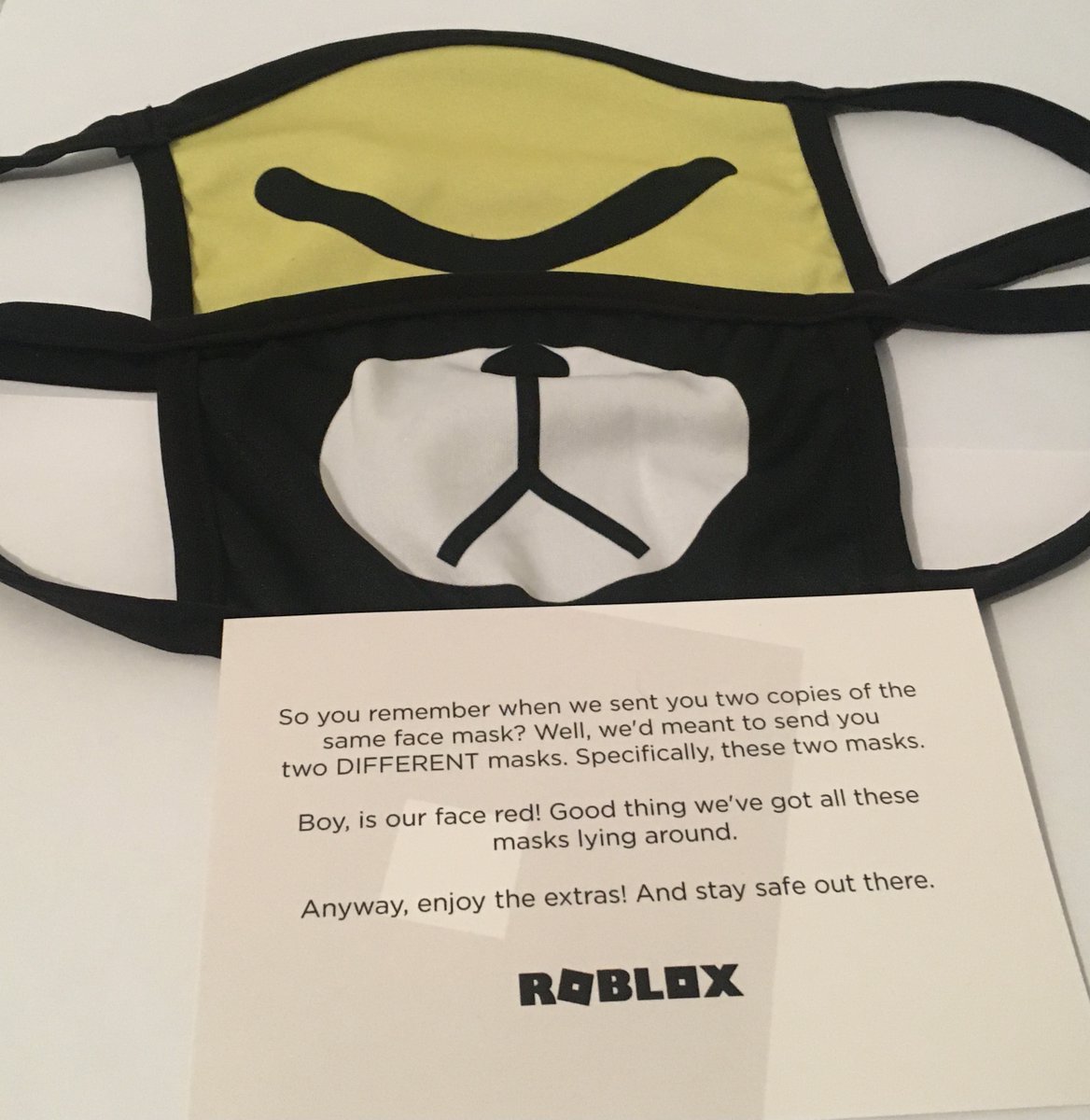 Muneeb Code Muneeb On Twitter Thanks So Much Roblox For The Extra Face Masks I Love The Bear One - roblox red bear face mask
