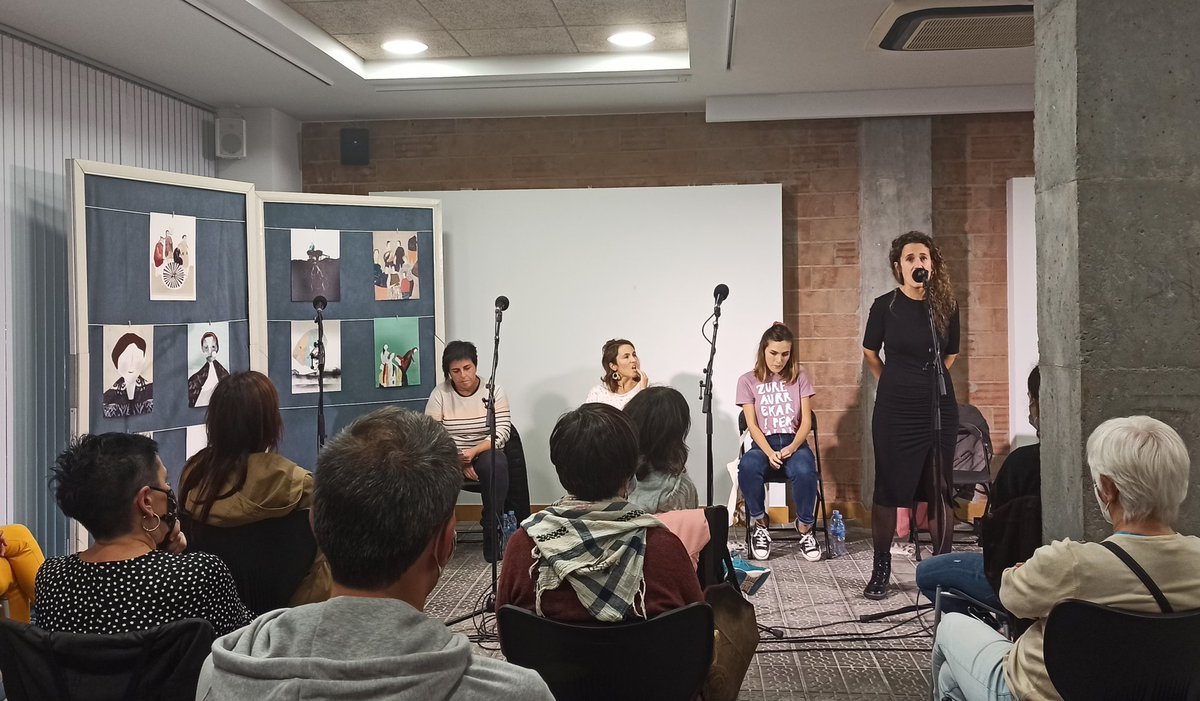 Ezagutzen ez dugunaz, emakumeez eta genealogia feminista eraikitzeaz. Bertsoaz eta bertsolaritzaz badugu zer ikasi. Gaur "Orainmenean"ekin hasi dugu bidea Bilbon. Ederra! <a href="/euskararenetxea/">Euskararen Etxea</a>