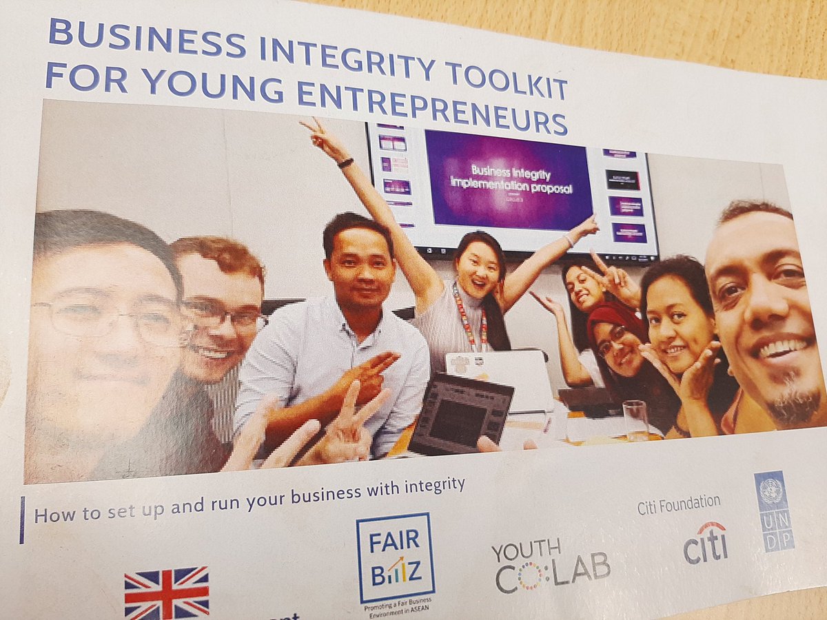 LaRokovucago's tweet image. &quot;We live in an age where men and women of integrity are high in demand but short in supply&quot;  Inspiring words from 🇸🇧 #YECSI Chair @millicent_barty at the 🇸🇧 #BusinessIntegrityToolkit training for young entrepreneurs. #Pacific #Youth  #UNPRAC #JoinTheMovement