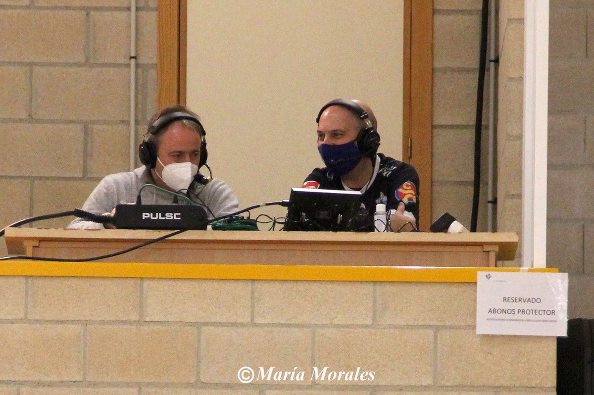 Se han convertido en el clásico del voleibol en Castilla y León. A los mandos del 🎙 <a href="/itorres1973/">Iñigo Torres</a> y como comentarista técnico <a href="/JuanjoDelgadoes/">Juanjo Delgado Soto</a> gracias a <a href="/TorreznodeSoria/">Torrezno de Soria</a>