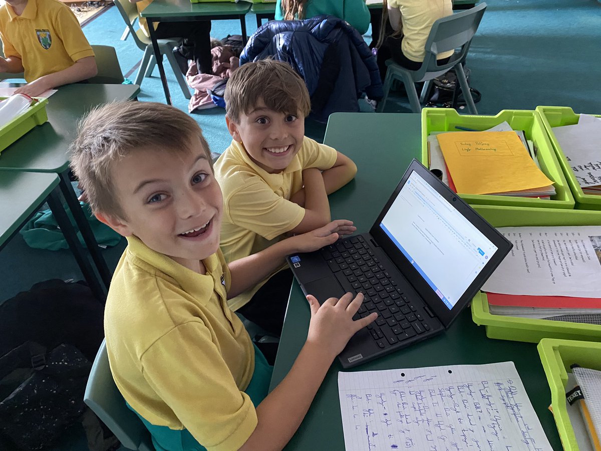 MrJames5PYP's tweet photo. Prynhawn cyffrous yn defnyddio Chromebooks newydd sbon 😁💻
Exciting afternoon using our brand new Chromebooks 😁💻 https://t.co/FIxvD7wHVe
