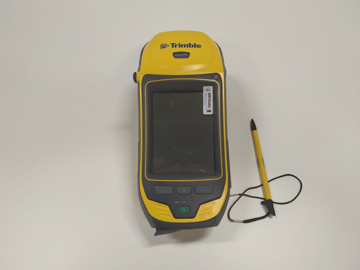 AltopTopografia's tweet photo. Trimble GNSS Geo7 preparado para inventariar y cartografiar con precisión zonas contaminadas de residuos peligrosos en terrenos en fase de regeneración. Gracias por vuestra confianza y adquirir una segunda unidad. #Terrasync #Utilities #MappingGIS #GNSS #Inventario #EconomiaVerde https://t.co/fZjSKo5ENV