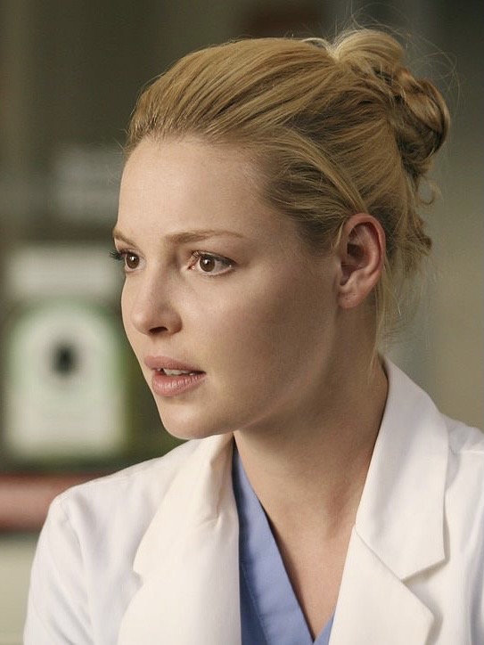 Izzie | Enigma“is it all in my head? is it all in my head?”
