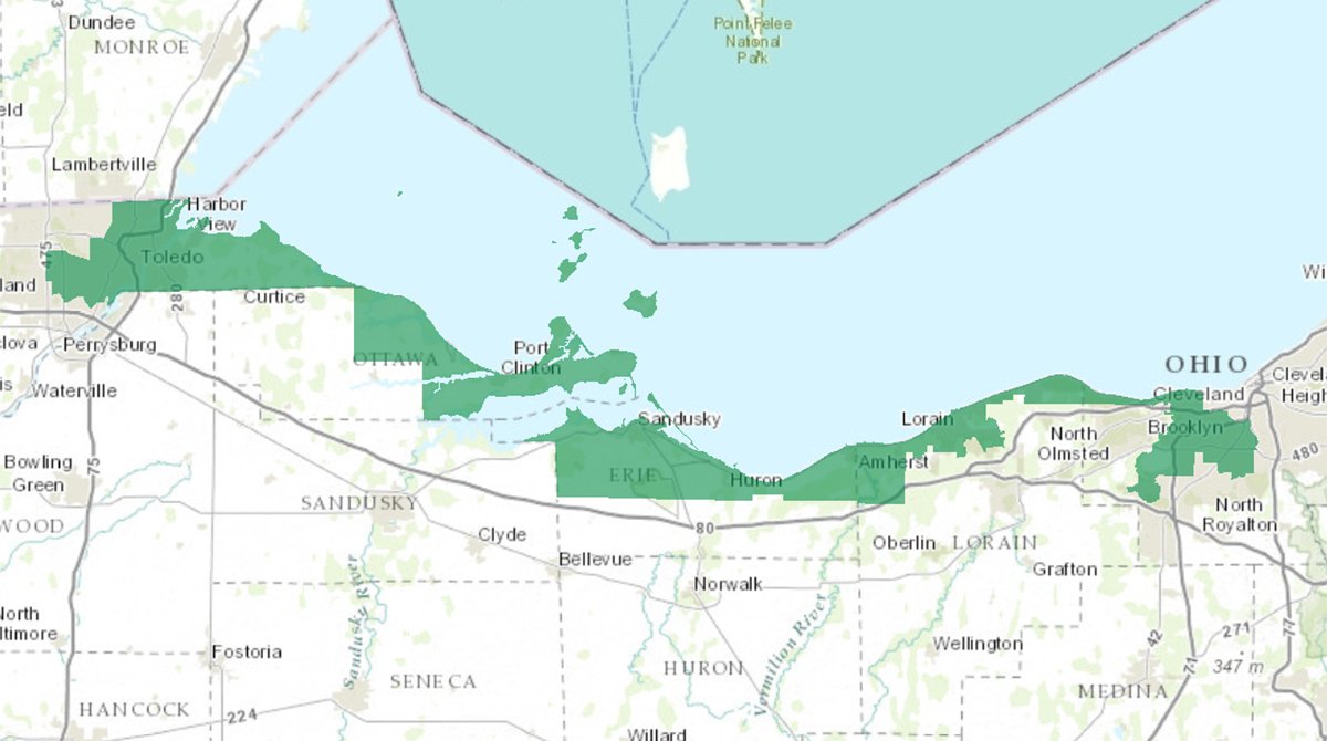 And here's the district they drew for  @RepMarcyKaptur in order to pit two Democrats against each other and guarantee GOP wins elsewhere. There are points of the district where you need snorkel gear to get through.Of course, Marcy does a great job regardless.6/