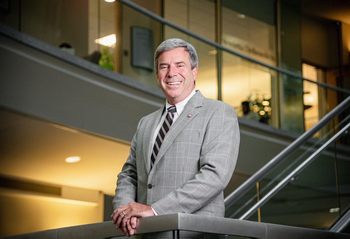MCPHSAdmissions's tweet photo. 1/3: The #MCPHS Board of Trustees has unanimously selected Richard J. Lessard as the sixth President of the University after an eight-month national search. https://t.co/Ssff33QAaY