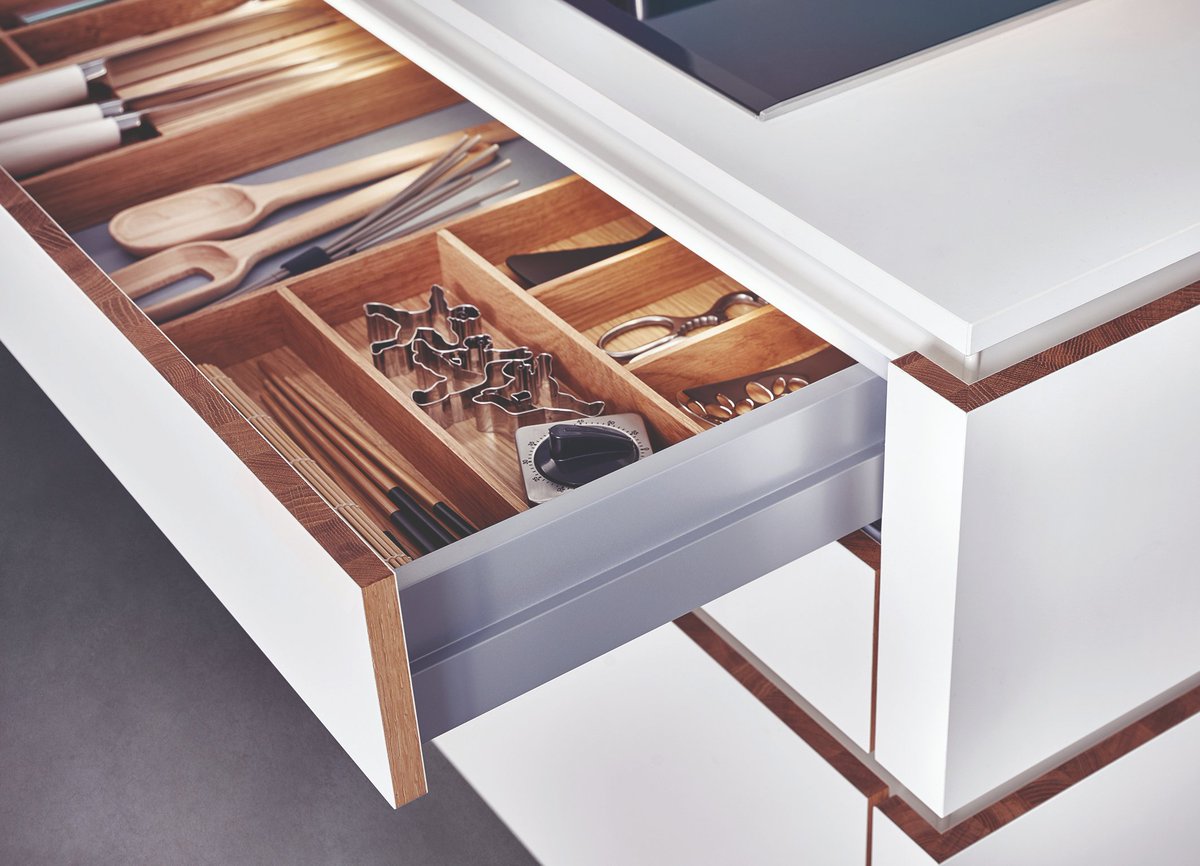 dekorkitchens's tweet photo. We have such a beautiful variety of pan drawer inserts available from our kitchens manufactured by @LEICHTkuechen What would you choose? #dreamkitchen #devonkitchens #kitchensdevon #exeterkitchens #kitchensexeter https://t.co/QSgPvrFRzx