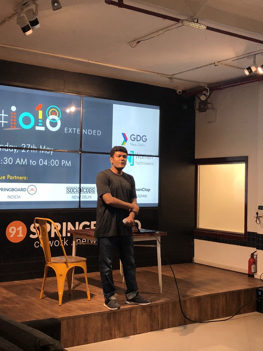 RohitBhargava3's tweet image. REMEMBRANCE: 

Glimpses to #GoogleIOExtended18 Noida

A great day with full of surprises 

from
Tech Talks
Product visions
QnAs 📝

to
Kahoot gameplay
Swags
Badges 📛

through 
Meet 
greet and
Networking 🤝

via
Lots of 
Pizzas and Cokes 😄

#DevFestIndia #DevFest 
@GoogleDevsIN