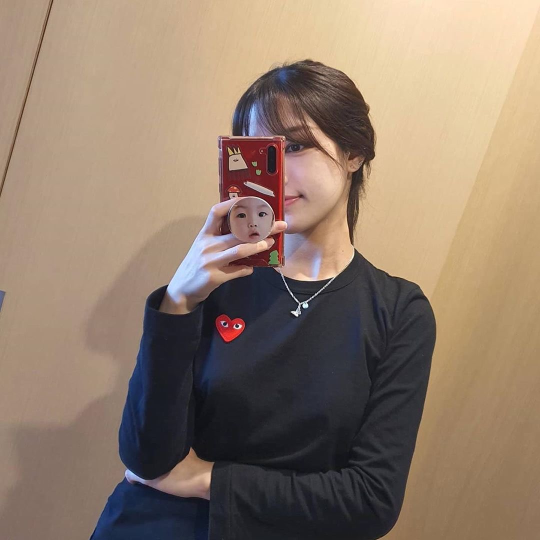 Arab_CLC's tweet photo. انستقرام | تحديث سورن : عندما تحصلين على الدعم من جميع فتياتك 🦋💜 شكرا جزيلا لكم @/cube_clc_official ✨
لاتنسوا ان تقوموا بالطلب المسبق لتتطابقوا معنا ٧ #RiseCollection
٨-١٠-٢٠٢٠ @CUBECLC https://t.co/cz53NlHCrY
