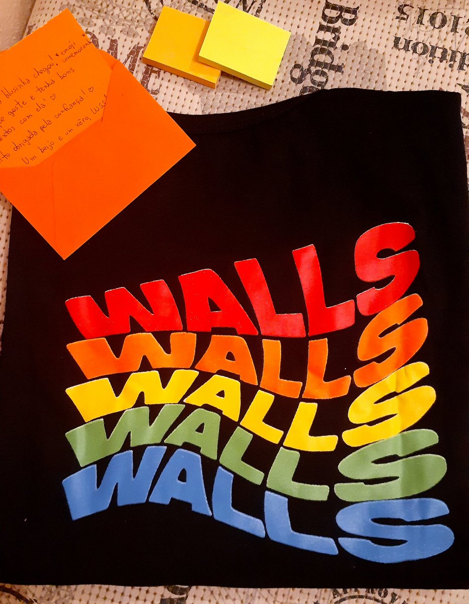 ORIENTWALLS's tweet photo. AAAAAAAAAAA MINHA BLUSINHA CHEGOU, obrigada pelo carinho @wsscombr eu amei!! ✨𝒆𝒔𝒑𝒆𝒓𝒂𝒏𝒅𝒐 𝒑𝒆𝒍𝒂 𝒅𝒐 𝒏𝒊𝒂𝒍𝒍✨ https://t.co/1A7Q8372qH