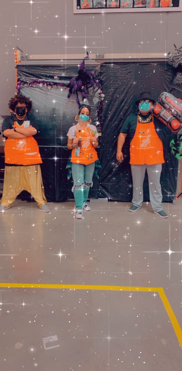 90’s Day at work!✌️