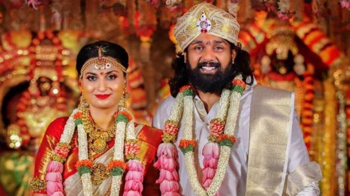 DhruvaTrend's tweet photo. @PreranaShankar @DhruvaSarja 
#Preranashankar || #Dhruvasarja ||
#Pogaru 
Cuteness couples in sandalwood !!!! https://t.co/wYVzTPSL3k