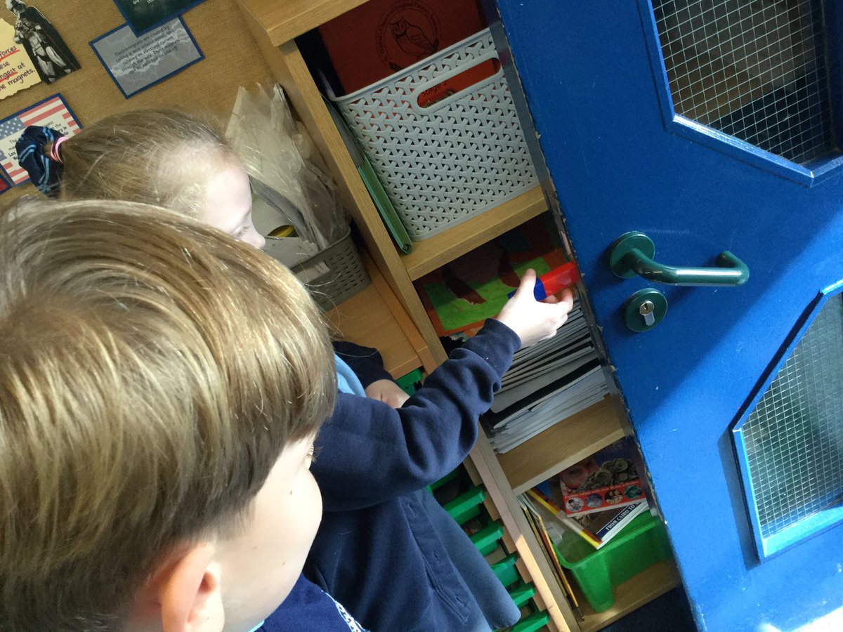 lwilsonsclass's tweet photo. 3W enjoyed investigating magnetic and non-magnetic materials around the classroom today. Super Science work everybody! https://t.co/x6sSpFFGgQ
