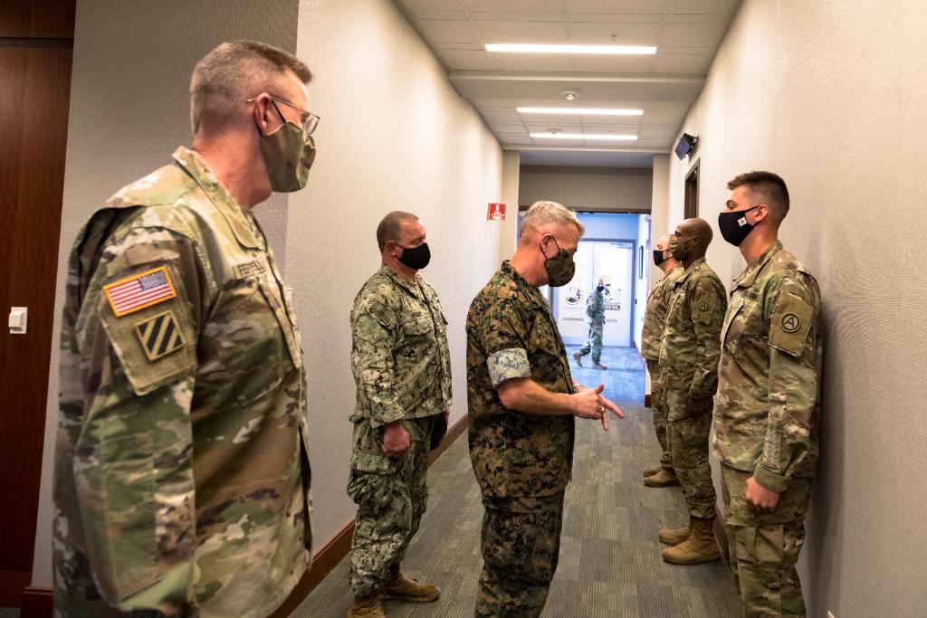 usarmycentral's tweet image. #CENTCOMCDR Gen. Frank McKenzie visits the #USARCENT Team at Shaw AFB. Thank you for taking the time to visit the USARCENT Family and recognizing our amazing troops!

@USAFCENT