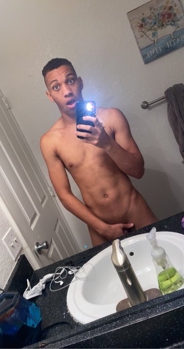 It’s the beginning of pride out here! Get ready for some gay shit coming your way this weekend!!! ??????
