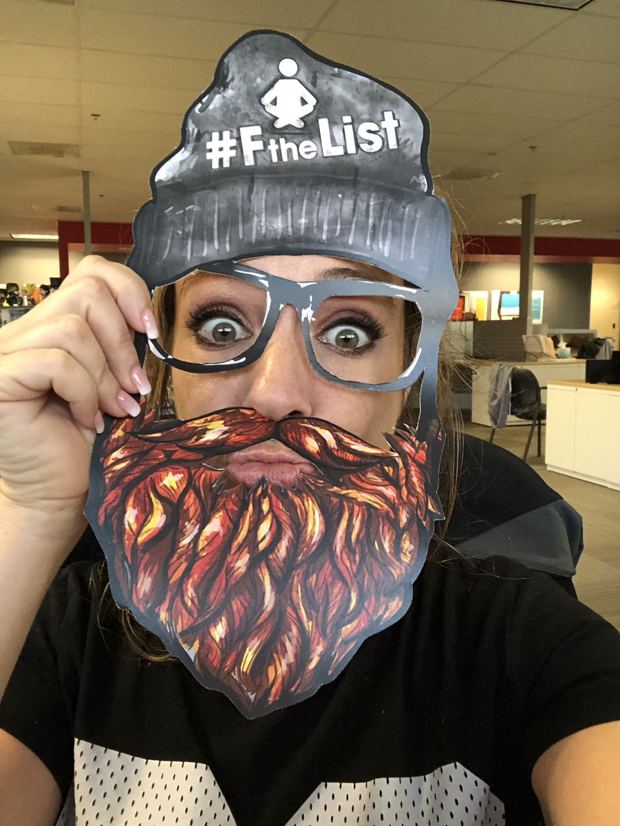 _theartsychic's tweet photo. @MMMnews @Fingerpainters How do you get ready for the big night? Iโm going to #FtheList and practice self-care by taking my pups on a nice long walk ๐ฅฐ https://t.co/2zoUoABmlV