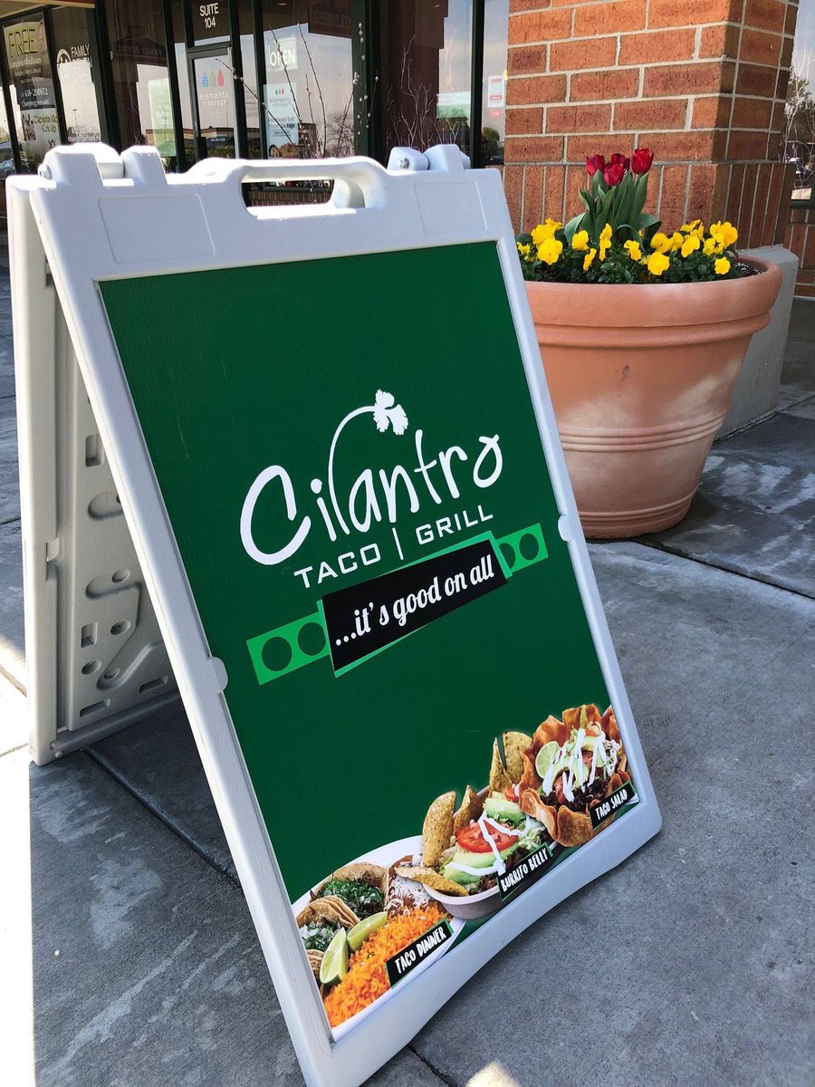 Cilantro..... It's good on all!

buff.ly/2NuX0v1
#cilantrotacogrill #cilantrotg #cilantro #tacos #familyowned #freshingredients #itsgoodonall #stonepark #rosemont #addison #elmhurst #yorktowncenter #lombard #elgin #oakbrook