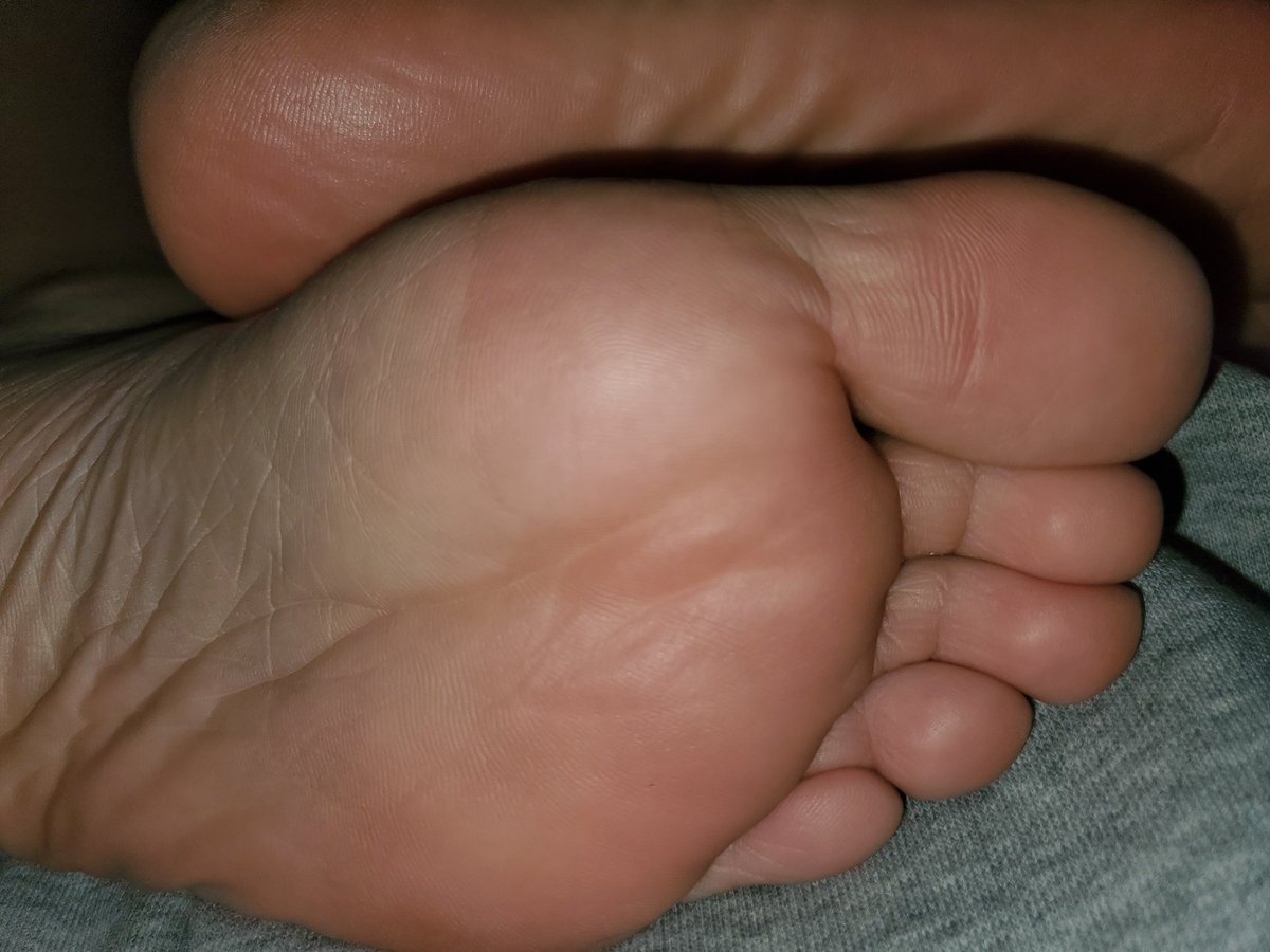 RileyFeets's tweet photo. Good morning everyone, sorry for being out of action for a week. Had a family emergency. My feet are back now though....so start licking 😈
@coach_promoter @WorldWideFeet @Feetfinder @boyboyoop @Feet_Parade @feetbabes6 @FeetPics @__footlovers__ @FootBeauties @footmodelpromos https://t.co/wCebCW1WUU