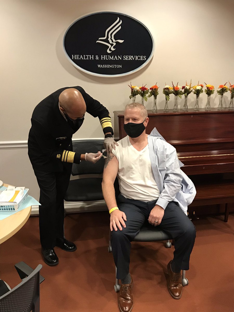 Everybody #SleeveUp to #FightFlu! This morning I vaccinated <a href="/HHSGov/">HHS</a> directors from <a href="/ACLgov/">ACLgov</a> <a href="/ACFHHS/">ACF</a> &amp; <a href="/PHEgov/">PHEgov</a>, now it’s your turn America 🇺🇸 #GetVaccinated so we can all say #BooToTheFlu together! 👻