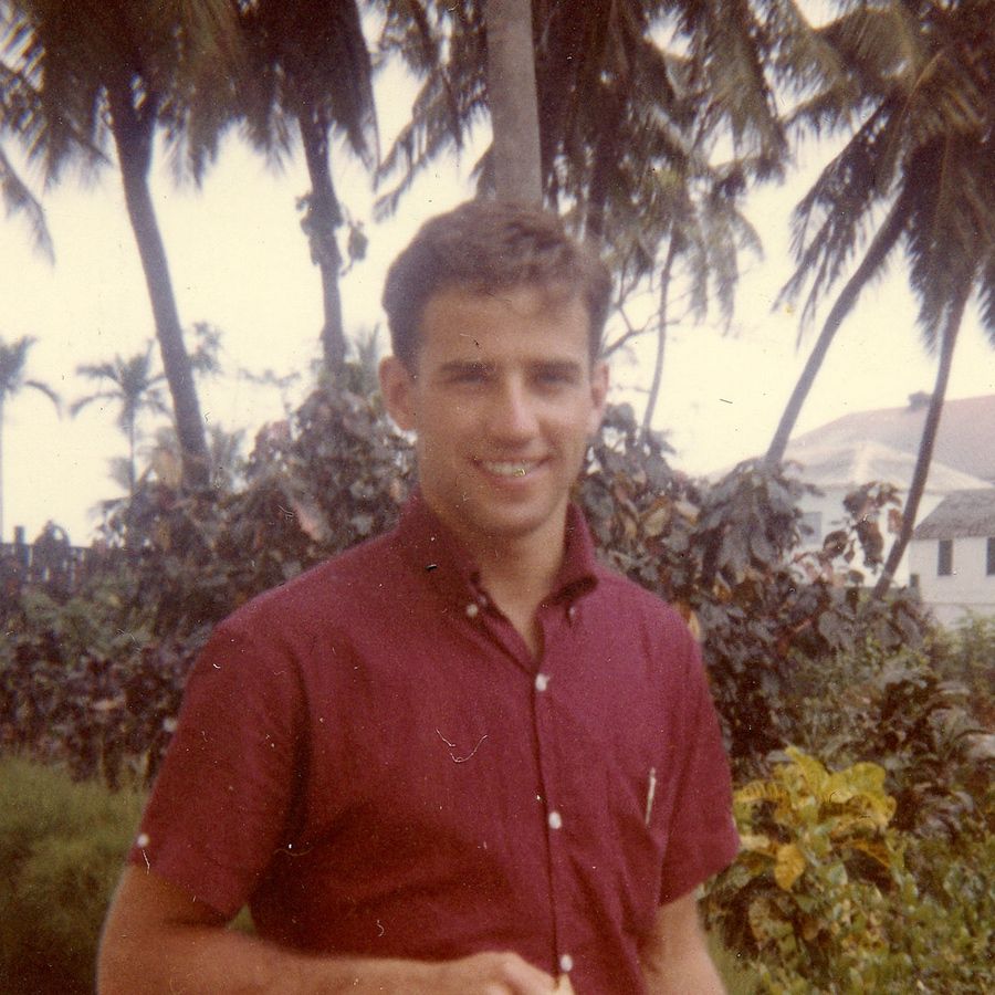 UberFacts's tweet photo. This is 26-year-old Joe Biden. https://t.co/o8MvfeLb8c
