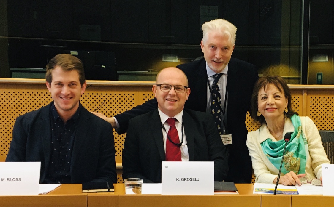European Calculator (@eu_calculator) on Twitter photo Last February we met with <a href="/micha_bloss/">Michael Bloss</a> <a href="/KGroselj/">Klemen Groselj</a> <a href="/LeitaoMarquesEP/">Maria Manuel Leitão Marques</a> in the <a href="/Europarl_EN/">European Parliament</a> to present various GHG trajectories using the <a href="/EU_Calculator/">European Calculator</a> and we showed that 65% WAS possible...I guess that helped :-) Last February we met with <a href="/micha_bloss/">Michael Bloss</a> <a href="/KGroselj/">Klemen Groselj</a> <a href="/LeitaoMarquesEP/">Maria Manuel Leitão Marques</a> in the <a href="/Europarl_EN/">European Parliament</a> to present various GHG trajectories using the <a href="/EU_Calculator/">European Calculator</a> and we showed that 65% WAS possible...I guess that helped :-)