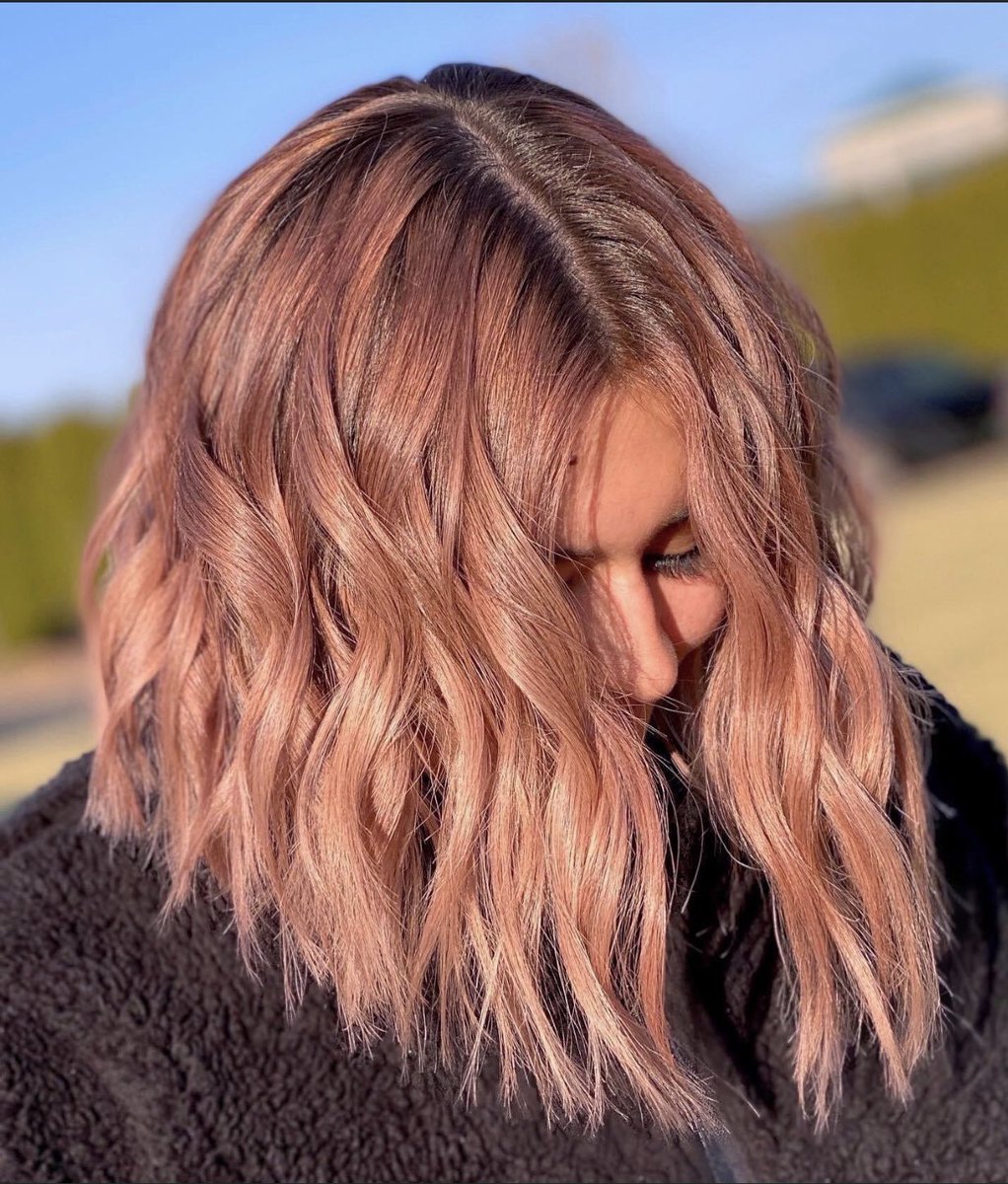 Fadel2Prfection's tweet image. BEAUTIFUL 🌹 ROSE GOLD  OCTOBER 🤍 #olaplex  COLOR &amp;amp; CUT FALL VIBES 🤍LADIES &amp;amp; GENTLEMEN YOU READY FOR A NEW #MODERNSTYLE #modersalon @fade2perfection1 
BALAYAGE • OMBRÉ •BABYLIGHTS
BOOK FADE2PERFECTION.COM