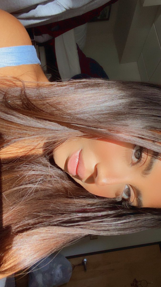 my freaking skin has never been so clear AHH