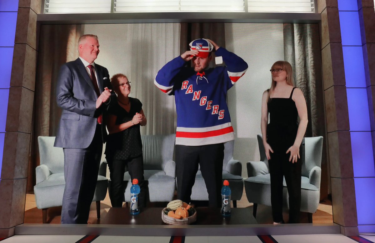 Uzivatel Vince Z Mercogliano Na Twitteru Can T Fit All The Nhldraft Coverage In One Tweet But Alexis Lafreniere Https T Co Wawy0lre2l Braden Schneider Https T Co J85blk0ysm Lias Andersson Traded For 2nd Rounder