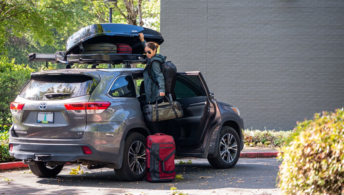yakimaracks's tweet photo. Are you hitting the road this fall? We're teaming up with our friends @BriggsandRiley so that next weekend getaway is in the bag. https://t.co/GAuAlCA1lB #withyakima #briggsandriley #giveaway #luggage #roadtrip #cargo #makemoreroom #fallforadventure #bestintravel #packyourbags https://t.co/EIXWvbrCmK