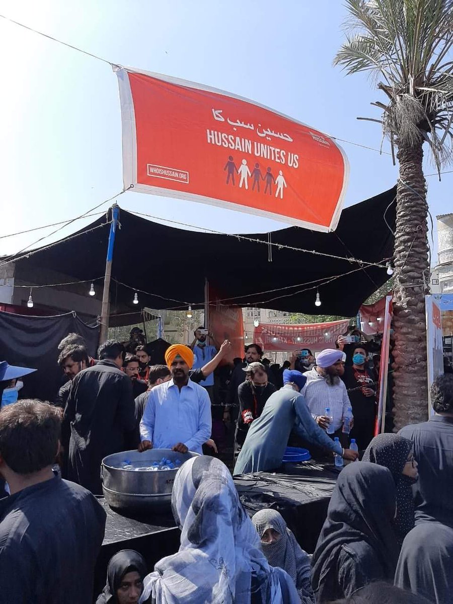 Other Side of Pakistan 

Sikh &amp; Hindu community members distributing water bottles on #Chehlum Sabeel at Numaish, Karachi. 

#HussainForAll #PakistanForAll