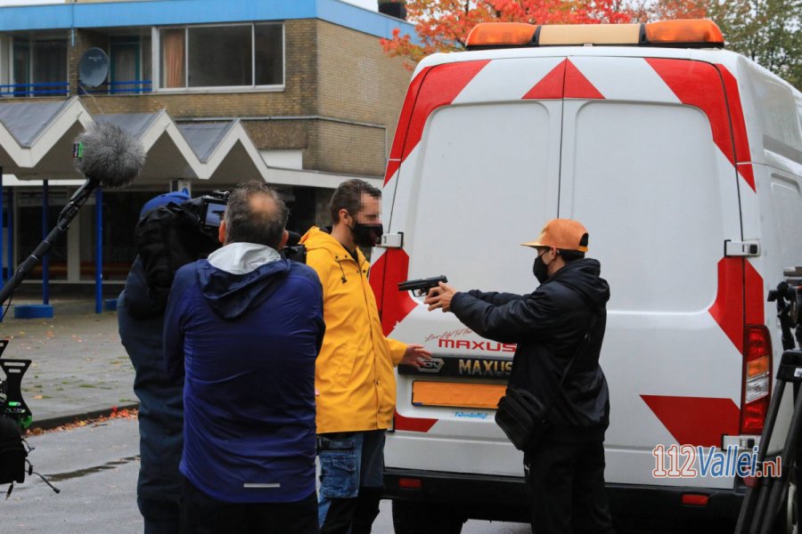 Opnames Opsporing Verzocht voor zaak bedreiging shovelbestuurder met vuurwapen in #Amersfoort. 112Vallei.