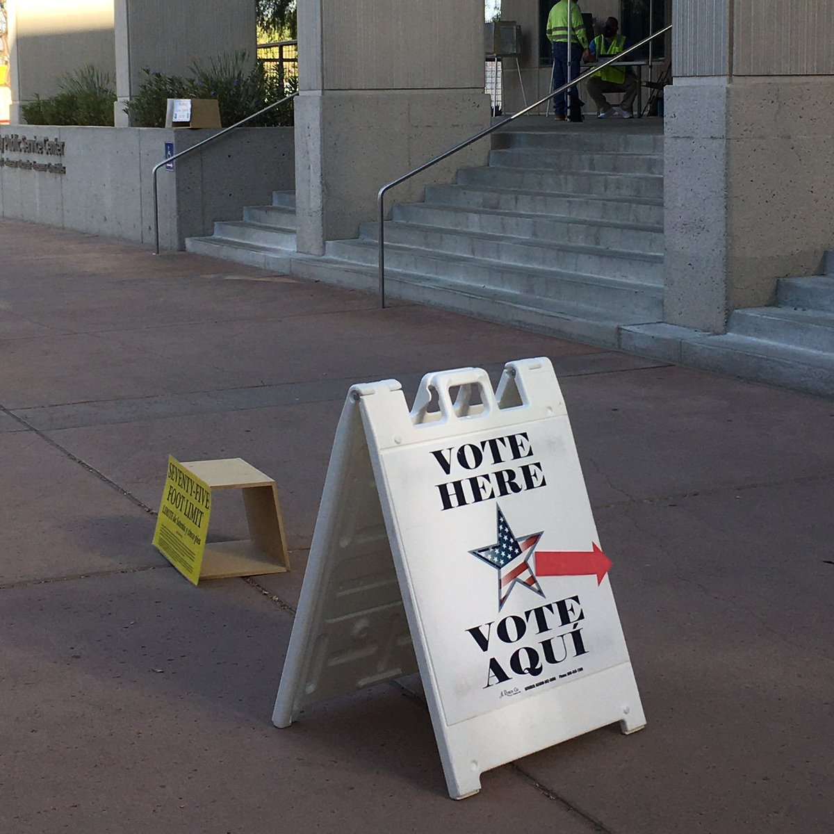 No line to vote early in person in downtown #Tucson this morning! info: pima.gov/VoteSafe
#VoteEarly #VoteSafe #FirstWeekVoter